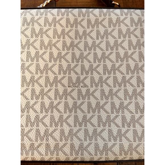 Michael Kors Jsi Large Ew Crossbody In Signature Vanilla NWT - Picture 4 of 12